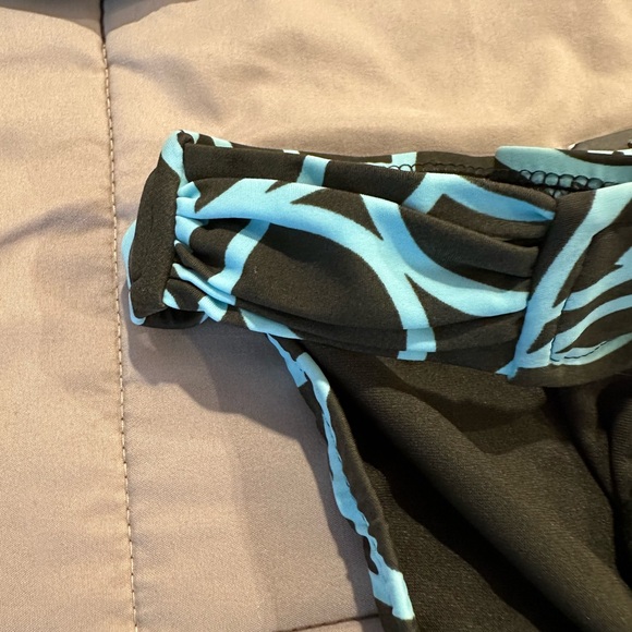 Bikini - Massimo 2 Piece Bandeau Halter Swimsuit - Size M - Picture 7 of 7